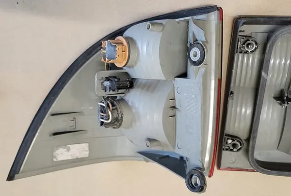 Luz Trasera Derecha para Saab 95 9-5 Kombi Lift OE image 7