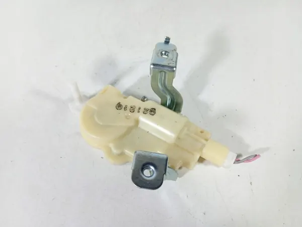 OEM M1S54 DOM 00020691 Actuador de Maletero Toyota Yaris image 3