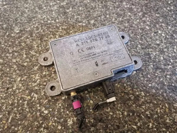 Antennförstärkare A2198203789 för Mercedes-Benz M-klass image 2