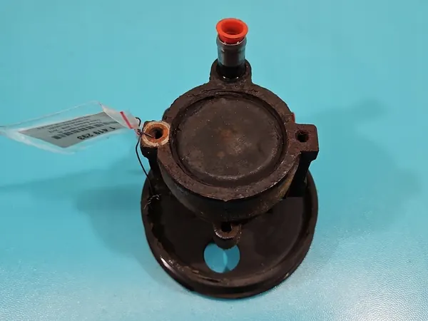 Bomba de direção assistida Dacia Sandero I 08-12 1.4 8V image 6