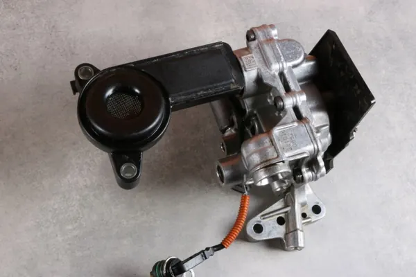 Volvo Oljepump OEM 31452517 för XC60 D4 2.0d image 6