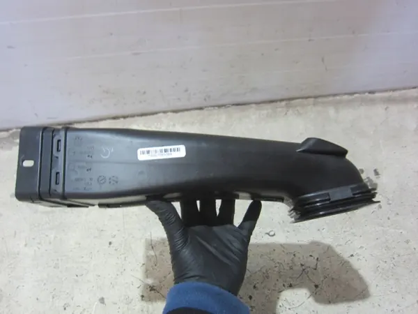 BMW OEM 13718635093 Ilmanottojohto X3 G01:lle image 9