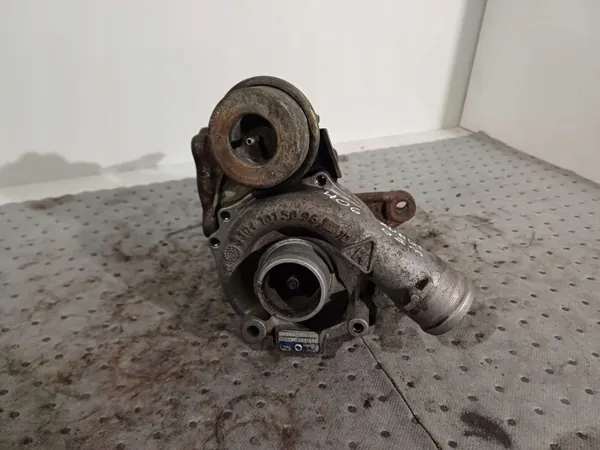 Turbocompresor usado OEM K03401682 para Peugeot 406 2.0L image 2