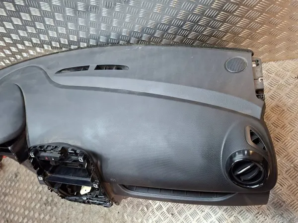 Panel de consola OEM S26312925 para Renault Clio IV image 4