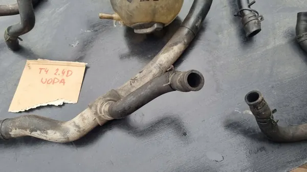 VW T4 2.4 D Veden jäähdytyslinja Täydellinen image 10