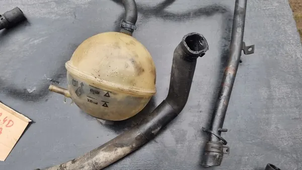 VW T4 2.4 D Veden jäähdytyslinja Täydellinen image 4