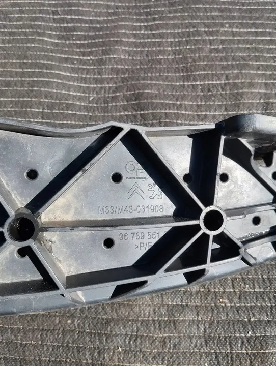 Trave Inferiore Paraurti Anteriore 9676955180 Peugeot 301 image 4