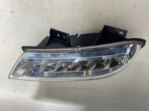 Farol DRL esquerdo OEM 266055004R para Renault Scenic III image 3