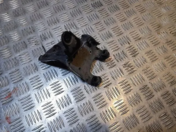 Suporte da bomba ABS VW JETTA III 1K1614235G image 2