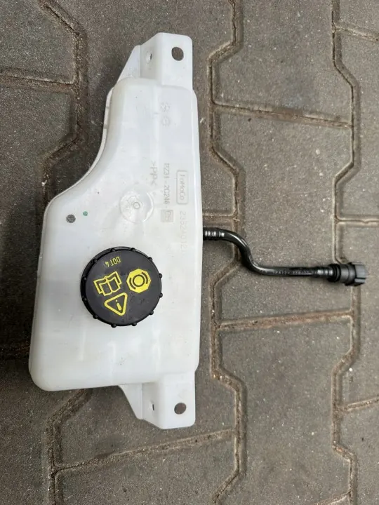 Réservoir de liquide de frein Ford OEM PZ31-2C246-CB image 2