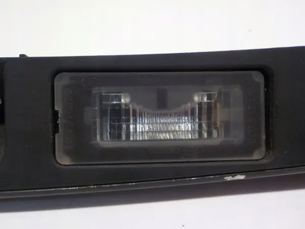 Moldura Maletero MINI Cooper R56 OEM 7151140 - Usado image 5
