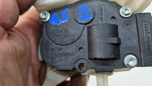 Motor de calefacción Audi Q5 SQ5 OEM k9749006.1 image 4