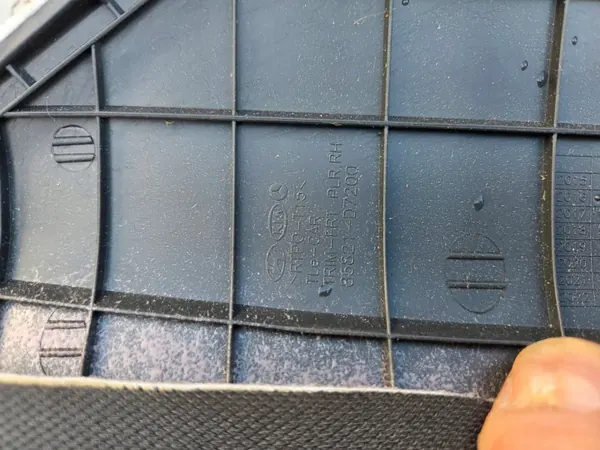 OEM 85820-D7200 Tampa de pilar direita para Hyundai Tucson image 7