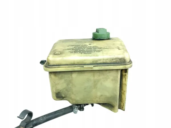 Audi A8 D2 Federungsflüssigkeitsbehälter OEM 4A0422373 image 2
