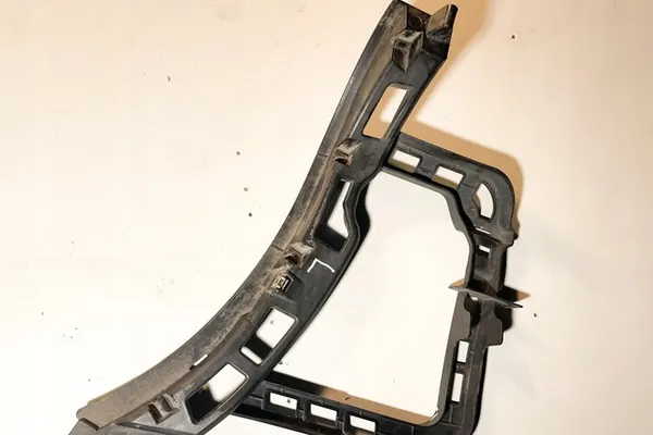 Achterste linker drempelbevestiging VW PASSAT B7 3AE807377 image 2