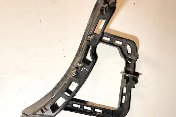 Achterste linker drempelbevestiging VW PASSAT B7 3AE807377 image 3