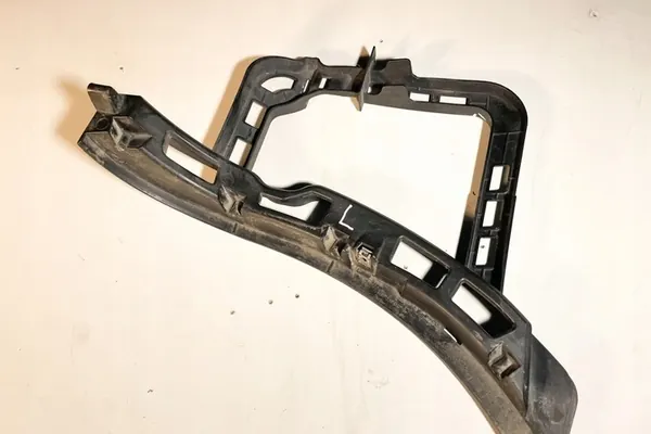 Achterste linker drempelbevestiging VW PASSAT B7 3AE807377 image 5