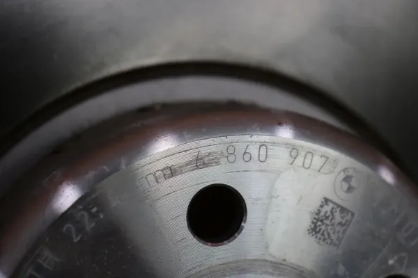 Discos e pastilhas de freio dianteiros BMW 5' G30 G31 X3 G01 X4 G02 6860907 image 10