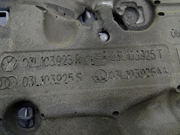 Couvercle Supérieur Moteur VW Golf VI Passat B7 image 5