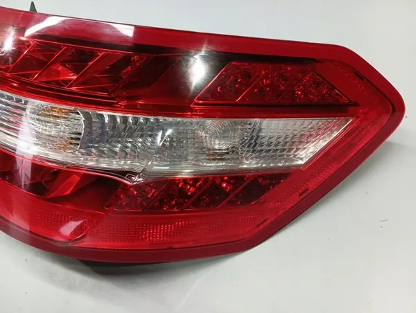 Mercedes-Benz OE A2129066701 Achterlicht Rechts image 3