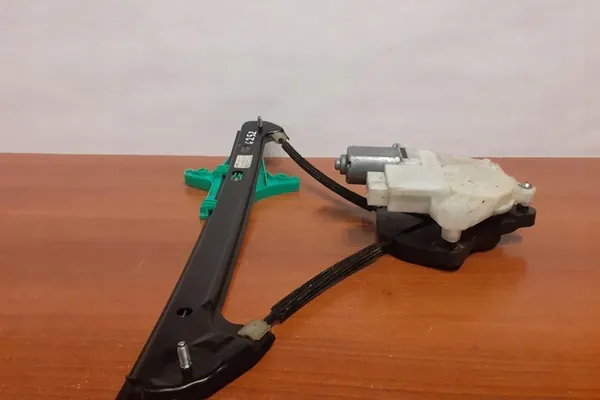 Elevador de vidro traseiro esquerdo VW GOLF VII VARIANT 5G4839461C image 2