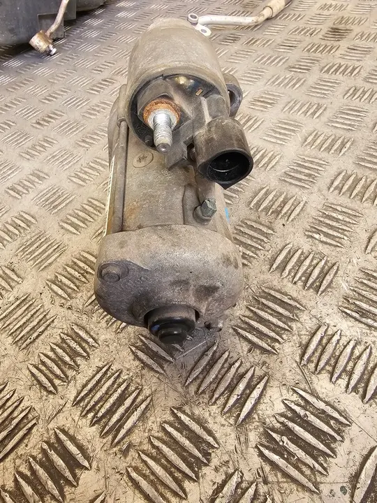 Motor de arranque Skoda Octavia III 2.0 TDI 02M911024S image 5