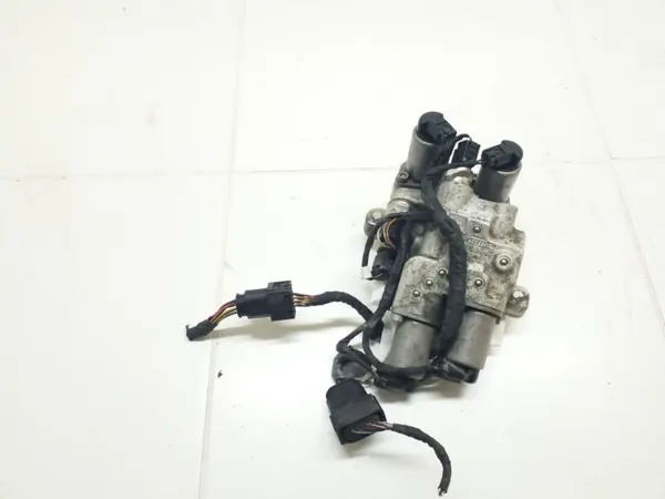 Begagnad BMW hydraulpump OEM 6775258 5-serien image 2
