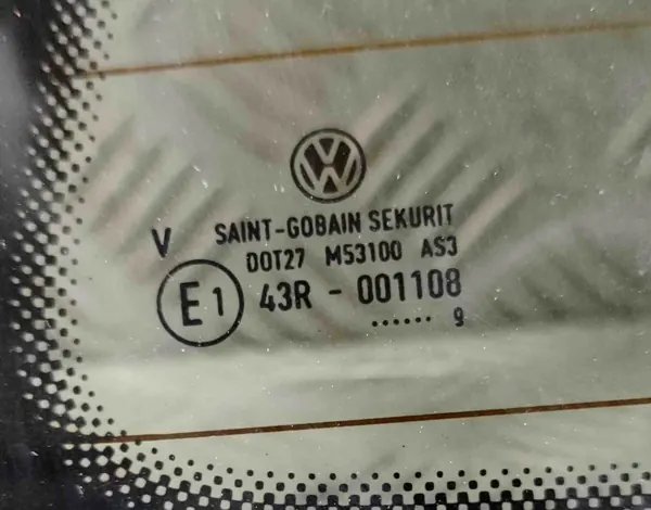 VW Amarok Bakruta OEM 43R001108 Begagnad image 5