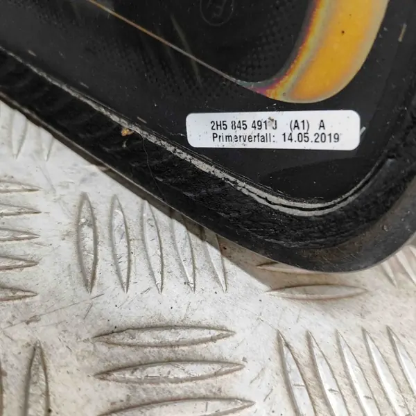 VW Amarok Bakruta OEM 43R001108 Begagnad image 6