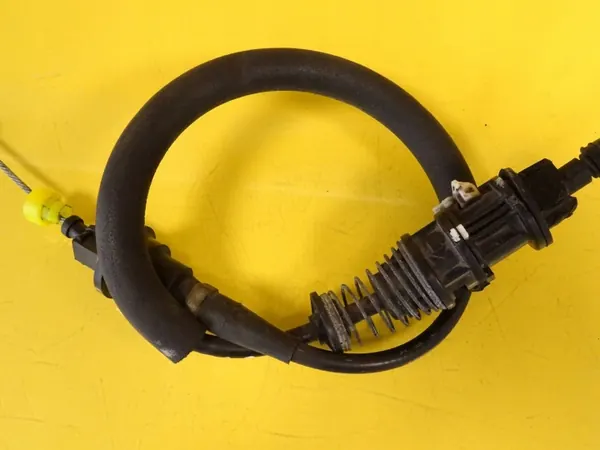 Enlace de Gas Mazda 626 OEM DRC69151 - Usado image 7
