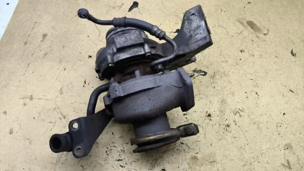 Käytetty turboahdin OEM 7810189 BMW 1-sarjaan image 8