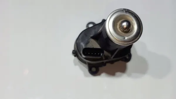 Collector Regulator A2711400004001 Mercedes W204 W203 1.8 CGI image 3