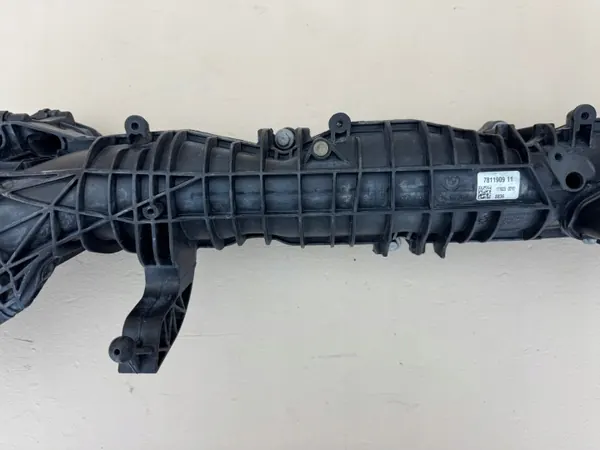 BMW OEM 7811909 Ansaugkrümmer - Gebraucht image 5