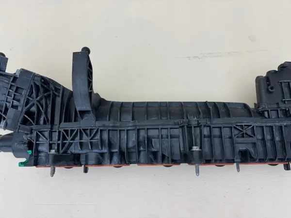 BMW OEM 7811909 Ansaugkrümmer - Gebraucht image 8