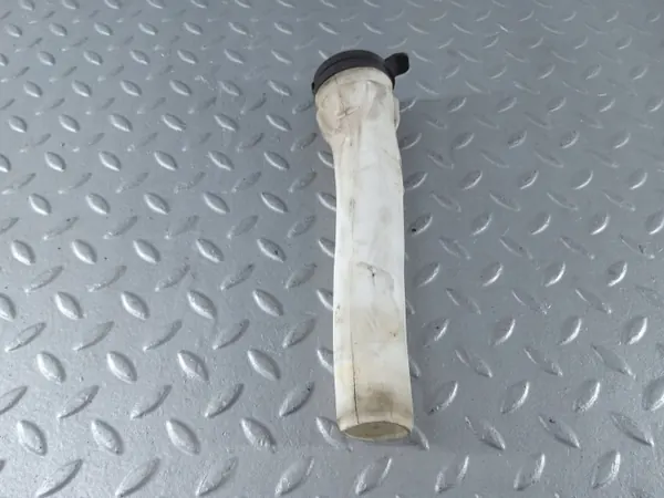 Scheibenwaschanlage Einfüllrohr Cadillac XTS OEM 13315610 image 3