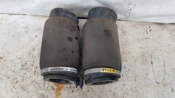 Bakre luftfjädring OEM P68029912AE för Jeep Grand Cherokee image 3