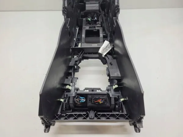 Console centrale OEM AUST132140 avec accoudoir Peugeot 508 image 10