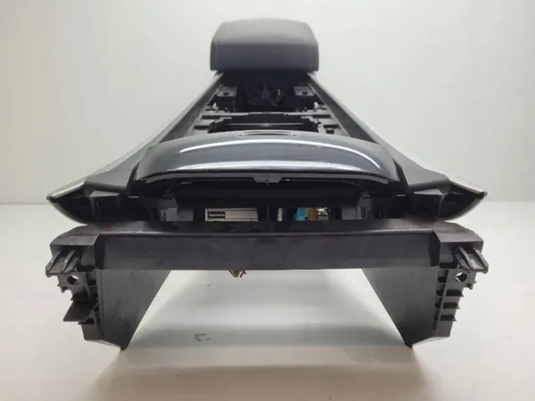 Console centrale OEM AUST132140 avec accoudoir Peugeot 508 image 5