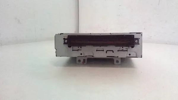 Lecteur CD Volvo V50 OEM 8696051-1 - Occasion image 2