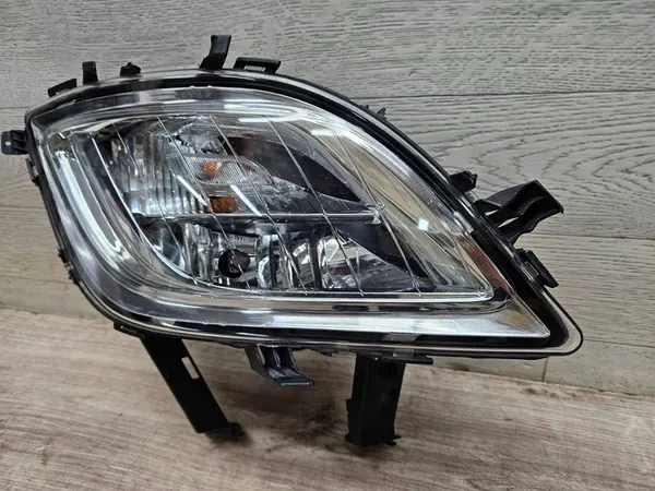 OPEL ASTRA IV 4 J Farol de Neblina Halógeno D image 3