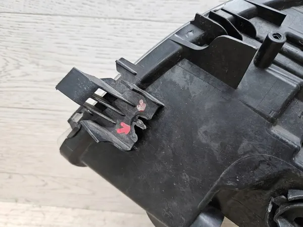 OPEL ASTRA IV 4 J Farol de Neblina Halógeno D image 8