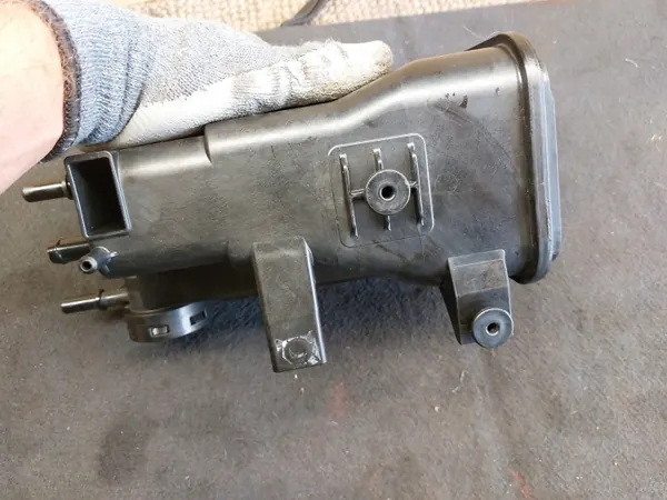 Filtro de carvão combustível OEM 992201801 Porsche 992 image 6