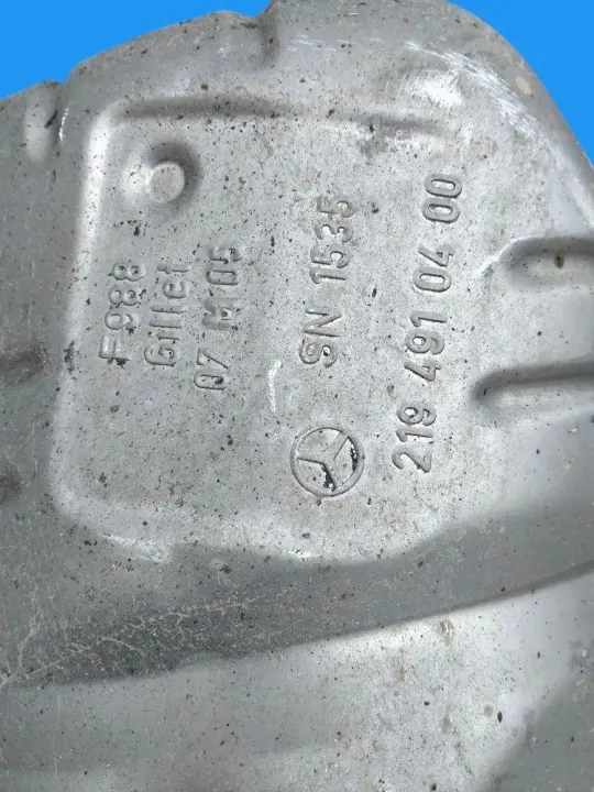 Mercedes CLS W219 AMG Pakoputken Vaimennin OEM 2194910400 image 7