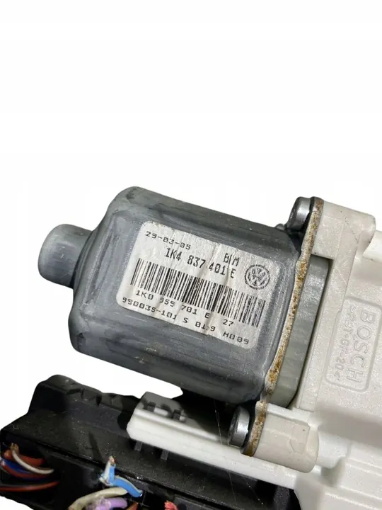 Elevador de vidro traseiro esquerdo VW 1K3837461A image 4