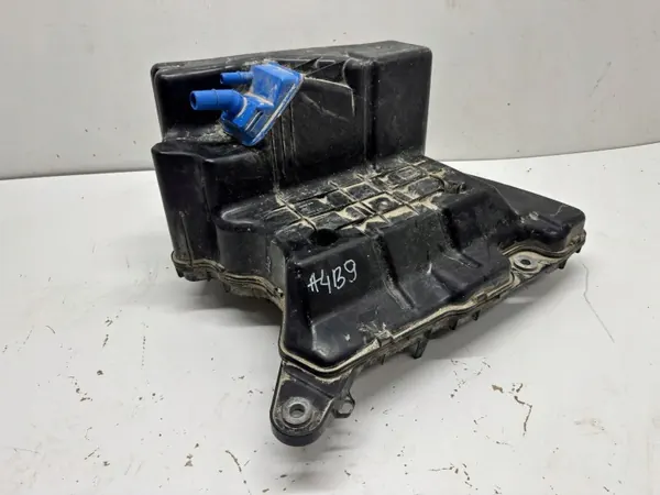 AdBlue-tank Audi A4 B9 OEM 8W0131878AM image 2