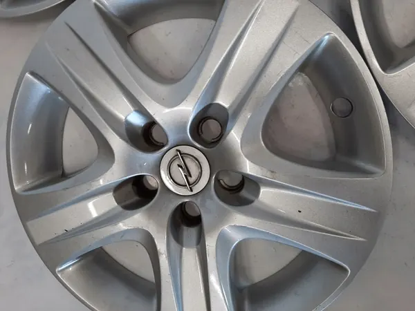 Enjoliveurs Opel d'origine 16" argent - Ensemble de 4 image 4
