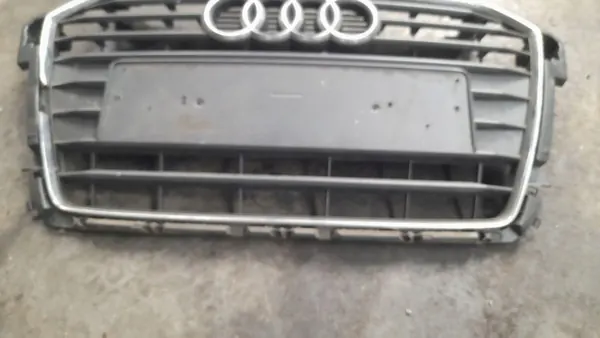 Grille sier Audi A1 8X S Line OEM 8XA853651B image 3