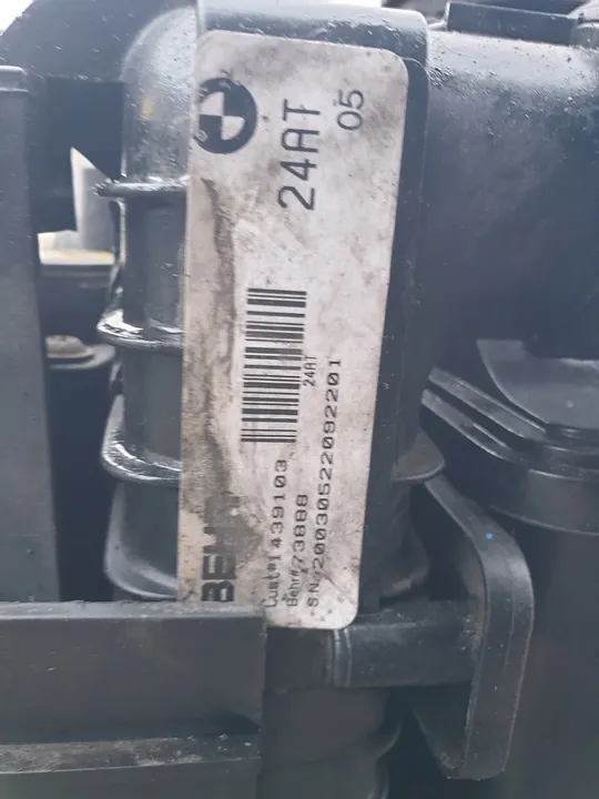 BMW X5 E53 2005 Elektrisk kylfläkt OEM 6921382 image 7