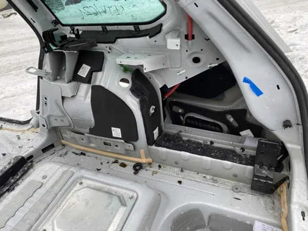 Painel de quarto OEM 287451 para VW Passat Variant 2021 image 3
