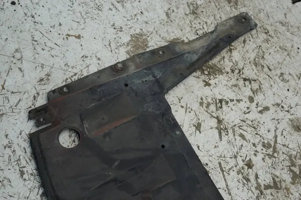 Motorplåt Mitsubishi Colt VI image 4